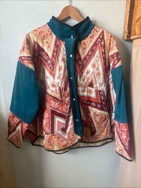 Source Unknown Teal Sleeve Quilted Jacket with Multicolor Geometric Floral Print